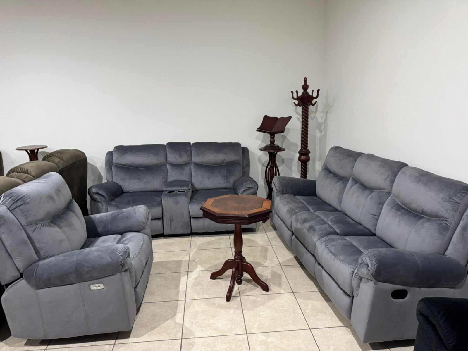 Sala 3,2,1 con 5 asientos reclinables imagen 4