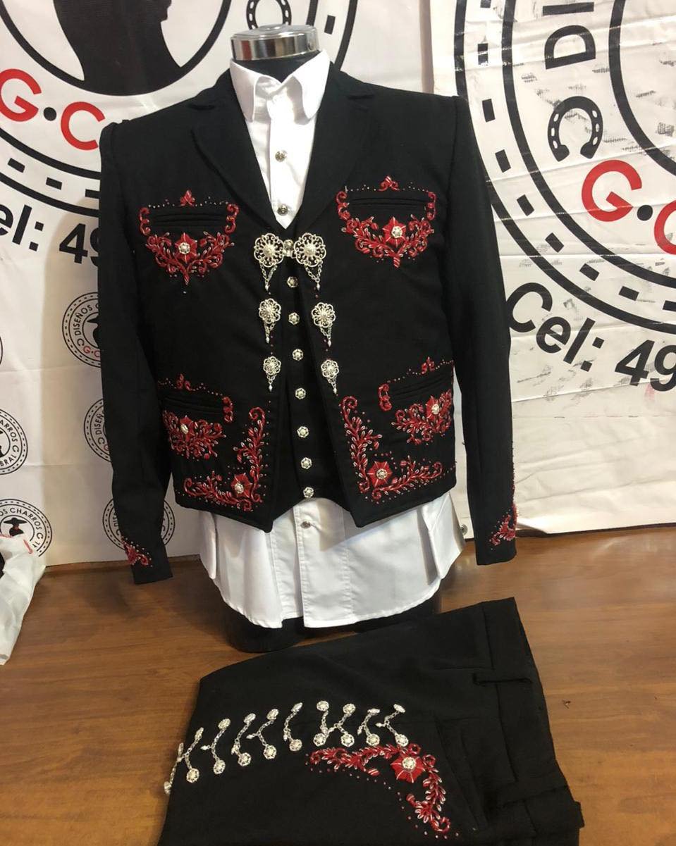 Traje Hombre imagen 4