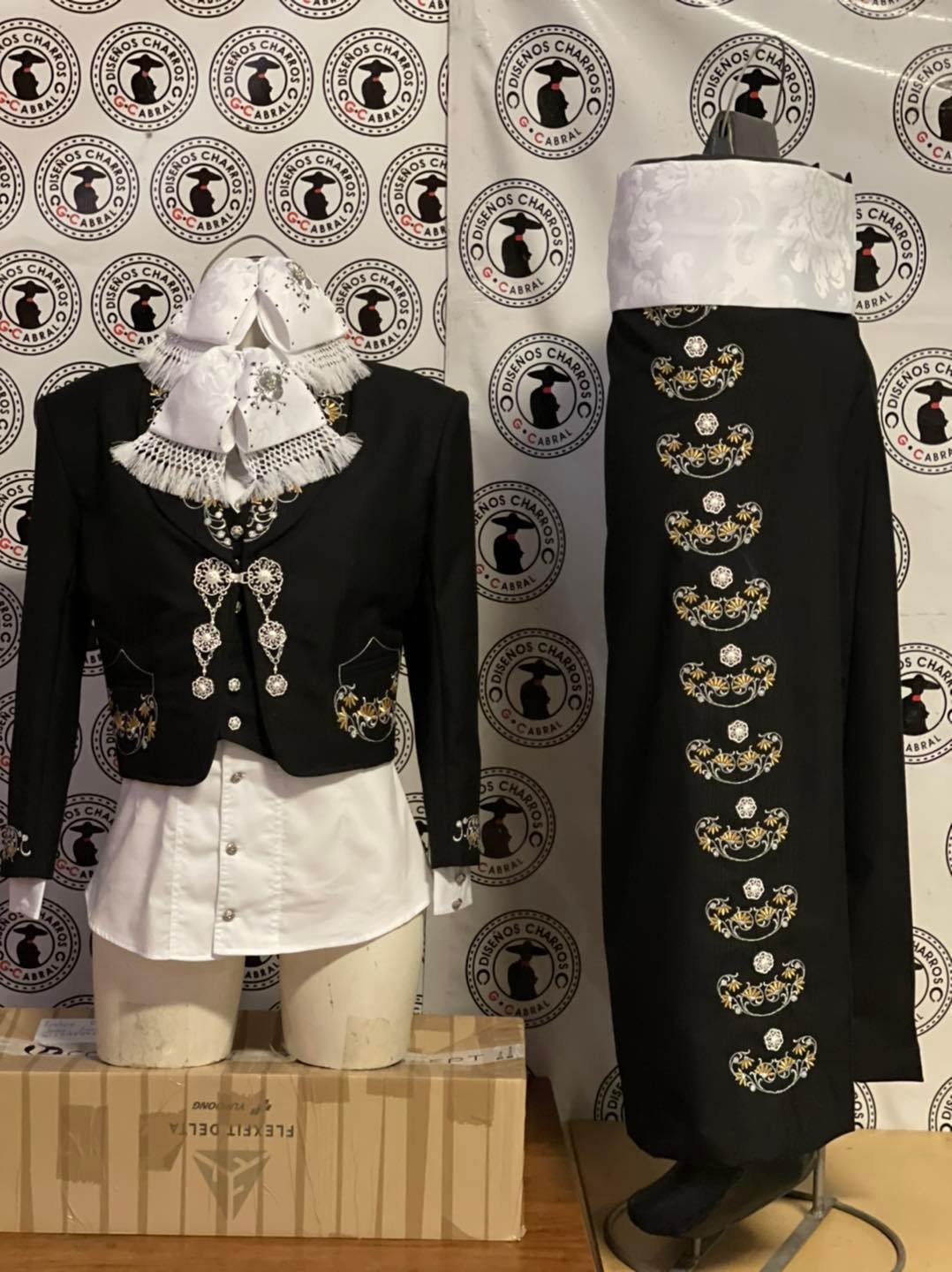 Trajes Mujer imagen 8